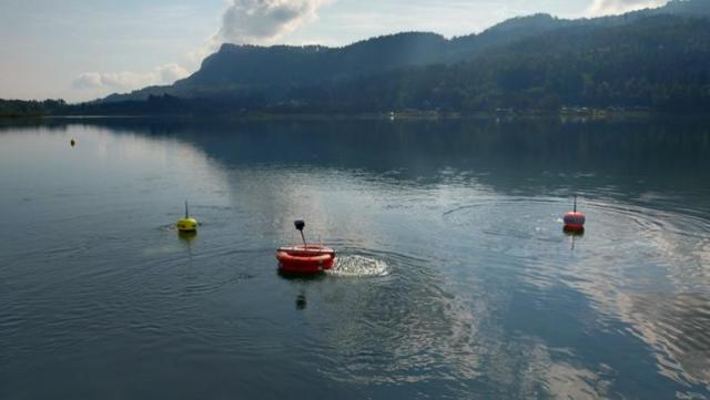 Arbeitsgebiet in der Mitte des Keutschacher Sees.