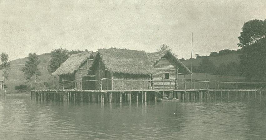 Das 1922 zerstörte Pfahlbaumuseumsdorf von Kammerl/Attersee